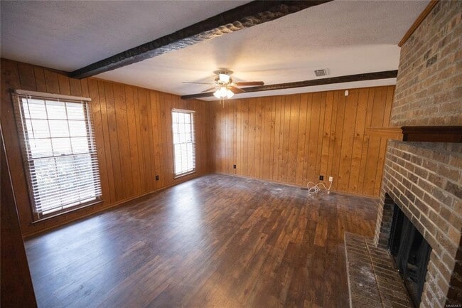 Foto del edificio - 753 Mary Ethel Dr