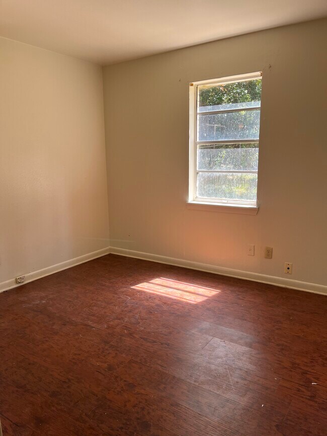 Building Photo - 3329 Sun Valley Ct