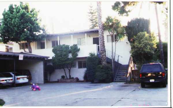 Building Photo - 825 Opal Drive