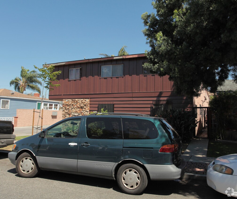 Foto del edificio - 9600 San Antonio Ave