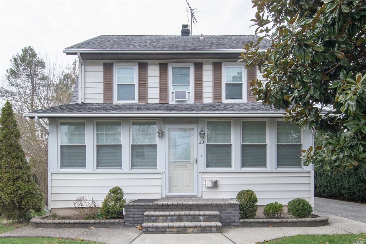 Primary Photo - 20 West St