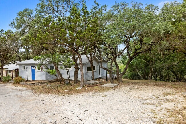 Photo - Charming Hilltop Cottage in Grey Forest Apartment