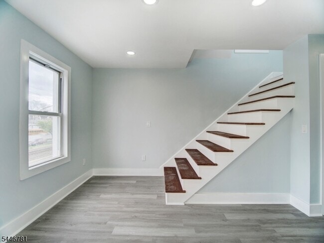 Building Photo - 351 Railroad Ave