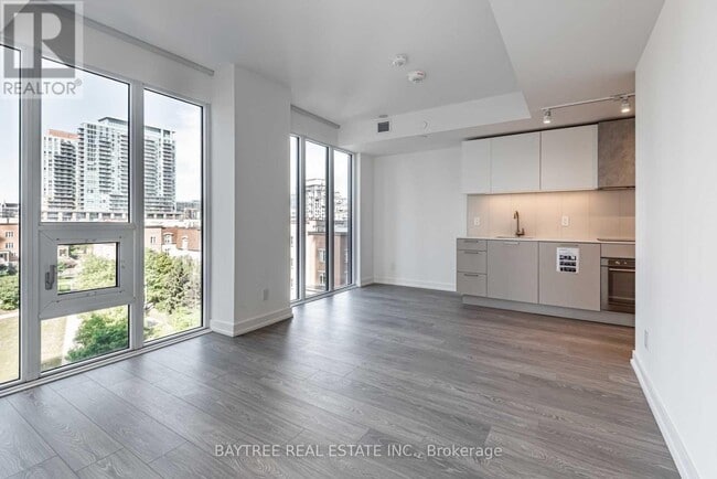 Building Photo - 19 Western Battery Rd