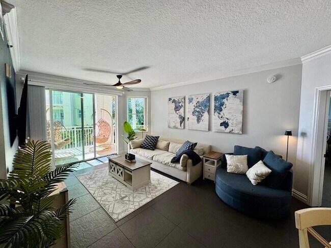 Photo - 815 NW Flagler Ave Apartment