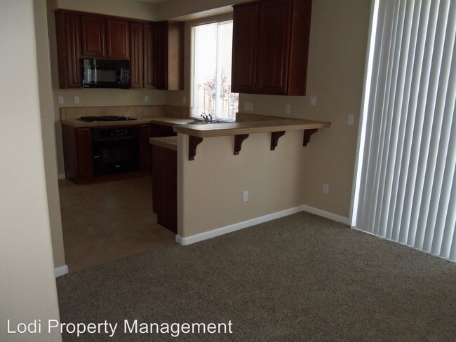 Building Photo - 441 San Pietro Ln
