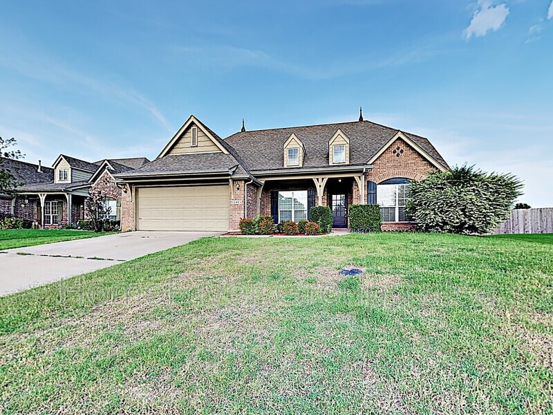 10403 N 118th E Ave, Owasso, OK 74055 House for Rent in Owasso, OK