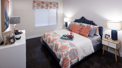 Interior Photo - Larq Henderson