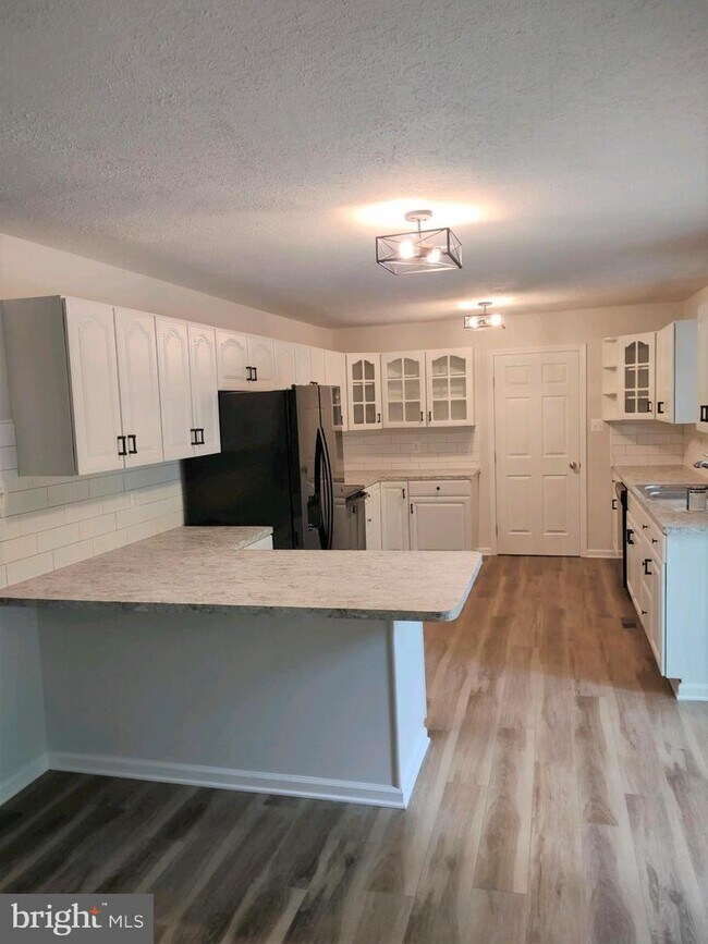Foto del edificio - 38790 Golden Beach Rd