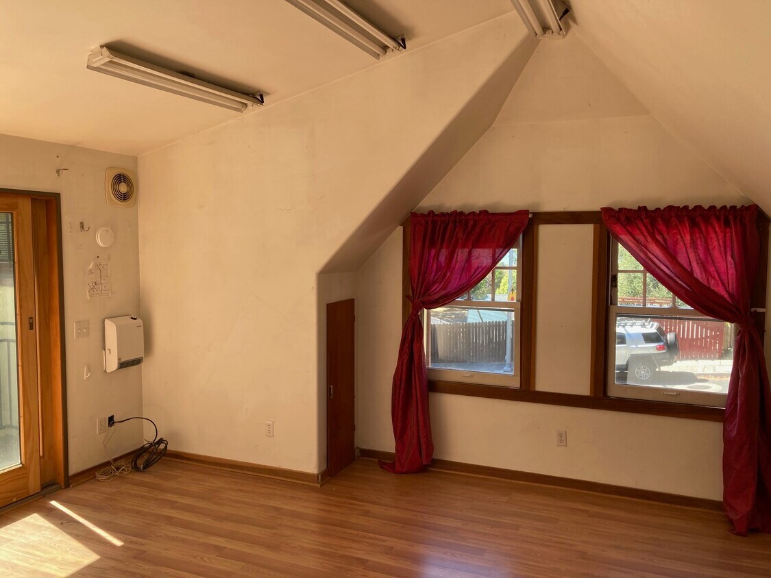 Foto principal - 12 Benson Ave