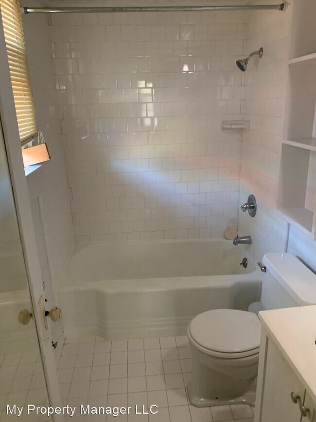 Building Photo - 1 br, 1 bath House - 2313 Creswell Street A
