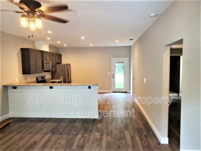 Foto del edificio - 316 SW Yulan St
