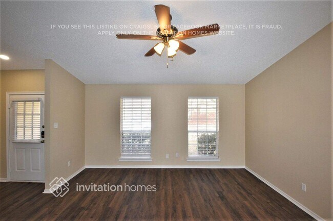 Foto del edificio - 8465 Willow Creek Dr