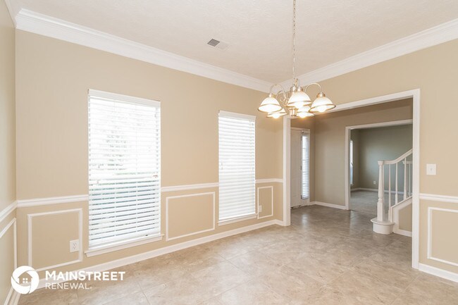 Building Photo - Available For Immediate Move In!