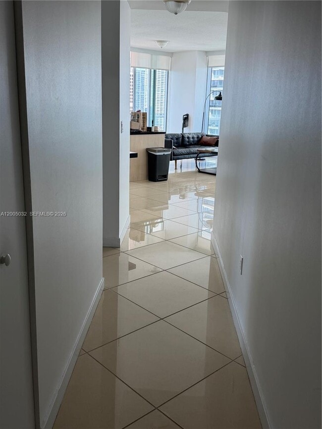 Foto del edificio - 1111 SW 1st Ave