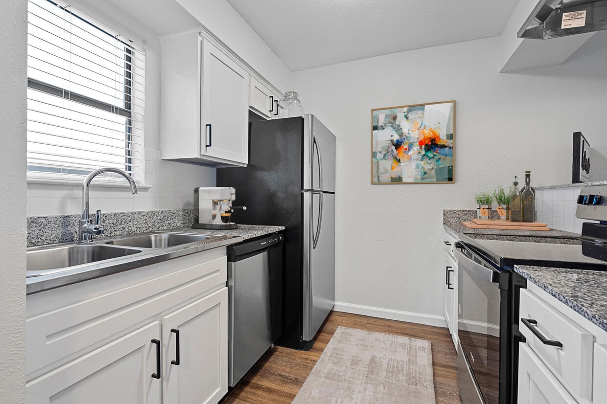 Primary Photo - The Alista Apartments