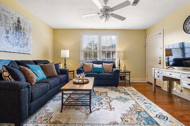 Foto del edificio - Belhaven Bombshell FURNISHED