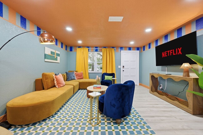 Building Photo - 507 Shore Dr