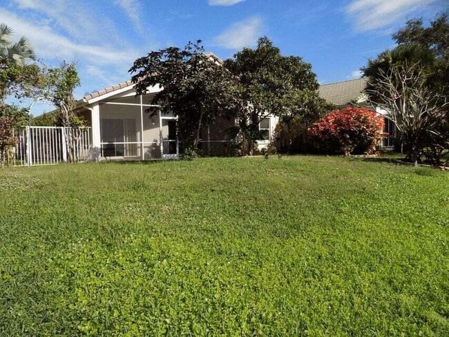 Building Photo - 7609 Northtree Club Dr
