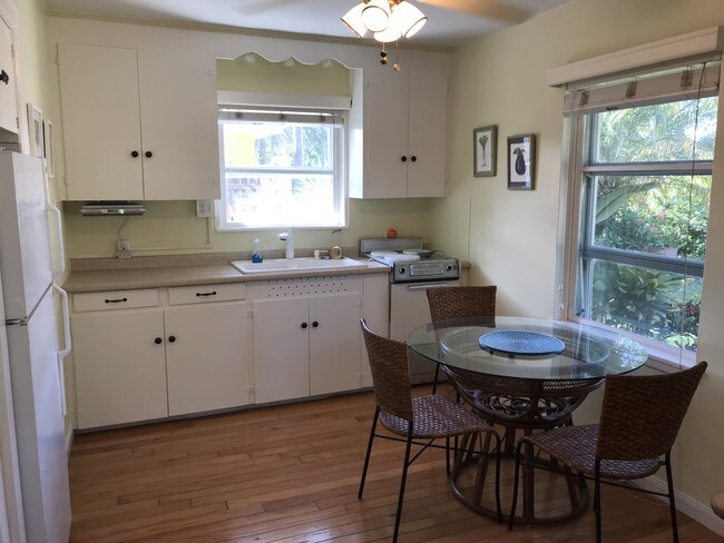 Building Photo - 26 NE 10th St