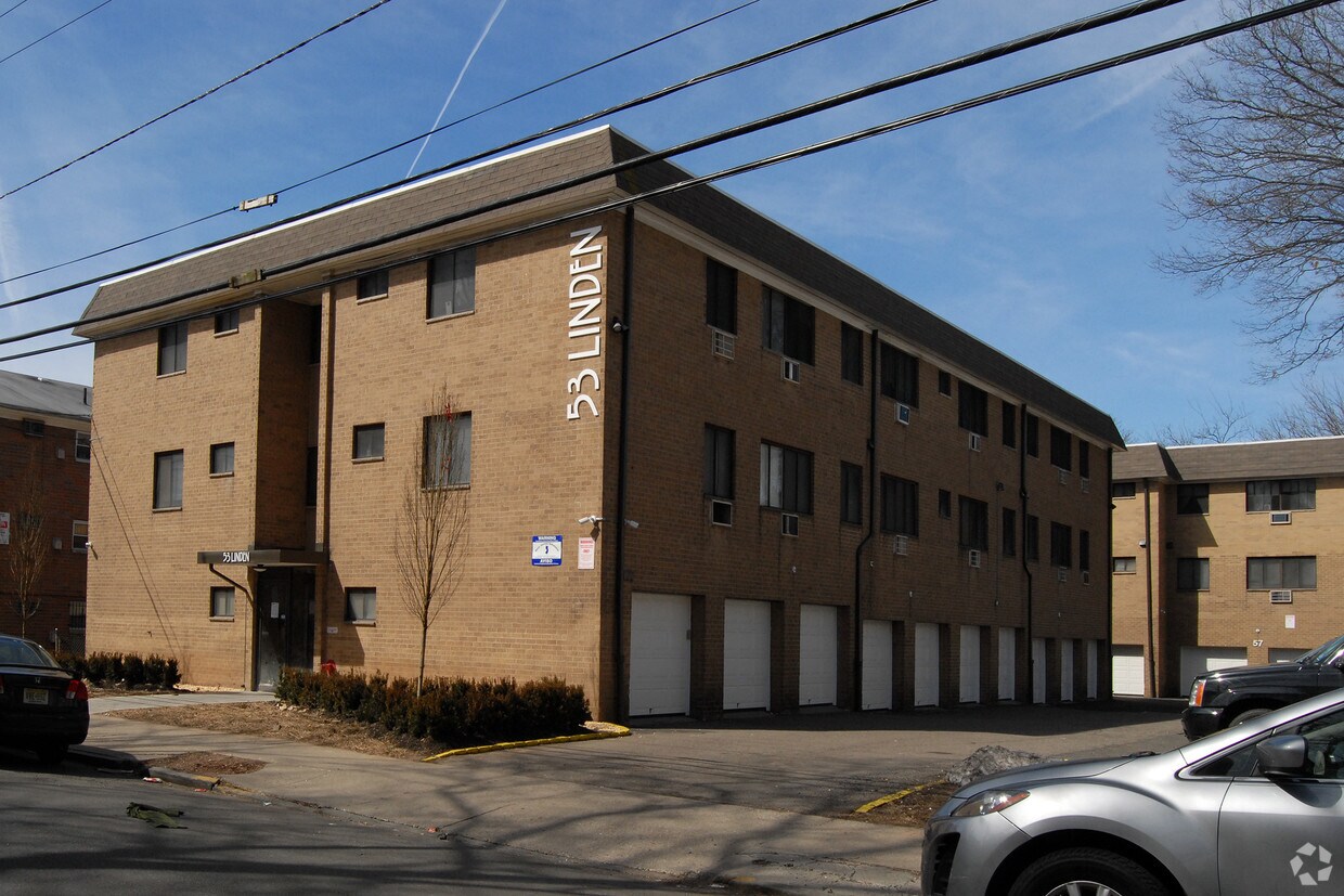 Building Photo - Linden Court Apartments