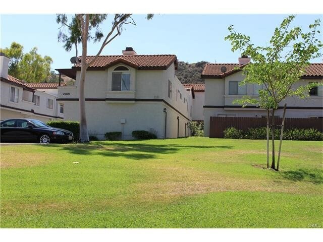 Foto del edificio - 24202 Sylvan Glen Rd