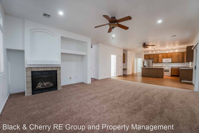 Building Photo - 6 br, 4.5 bath House - 325 Finch Ridge Ave