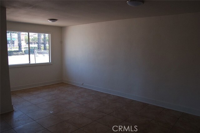 Foto del edificio - 16171 Foothill Blvd
