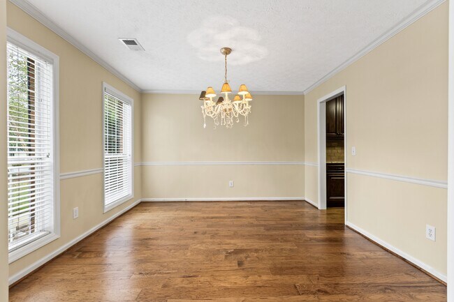 Building Photo - 359 Estate Ave