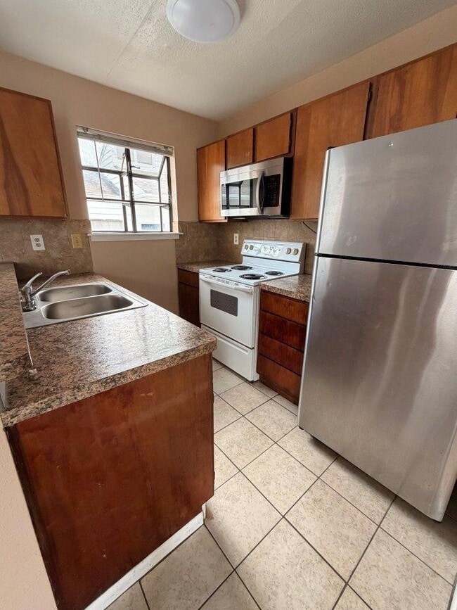 Foto del edificio - 7901 Cambridge St