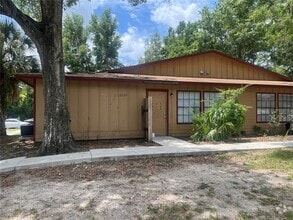 Building Photo - 2629 SW 31st Pl
