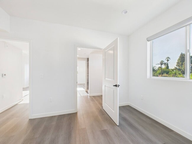 Building Photo - 5501 Laurel Canyon Blvd