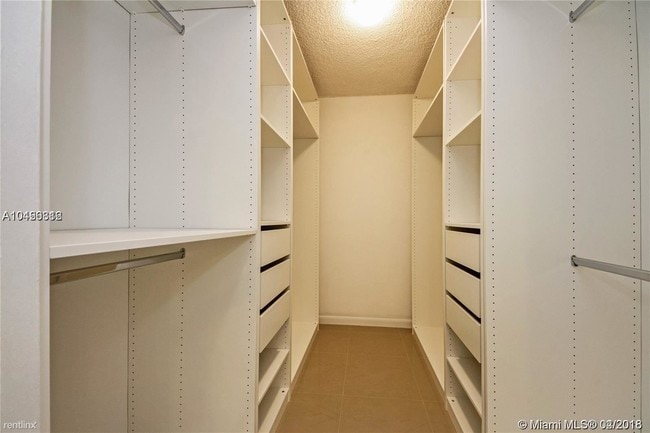 Building Photo - 3 br, 2 bath Condo - 7544 E Treasure Dr #2H