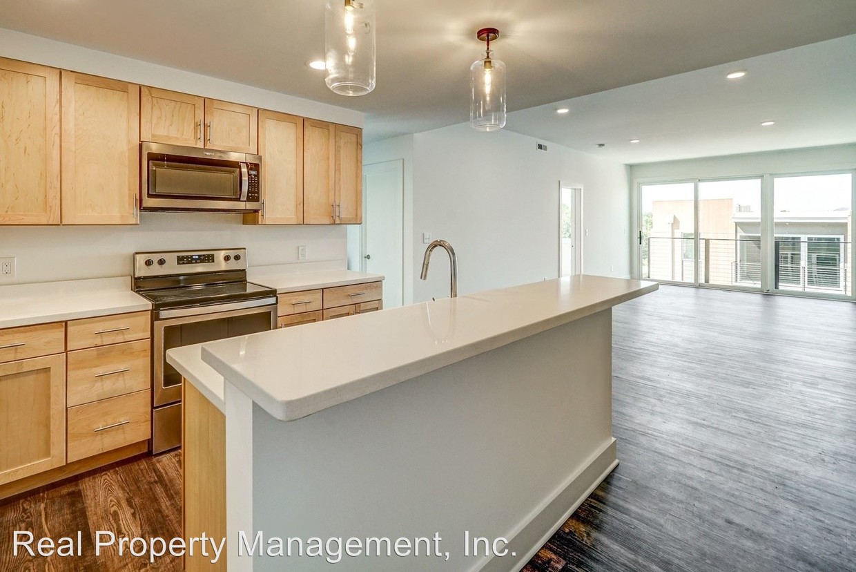 Foto principal - 1340 Stony Point Rd