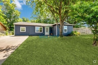 Building Photo - 5880 Bluffman Dr