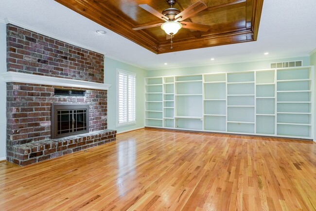 Building Photo - Fantastic 3 Bedroom Home