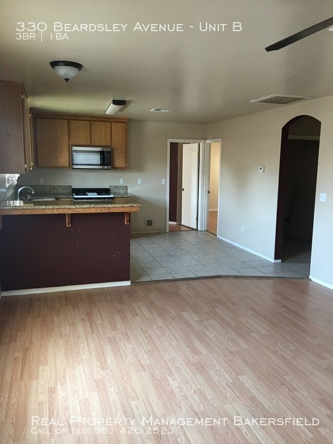 Building Photo - 330 Beardsley Ave Unit B