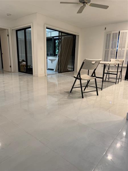 Foto del edificio - 3527 NW 35th St