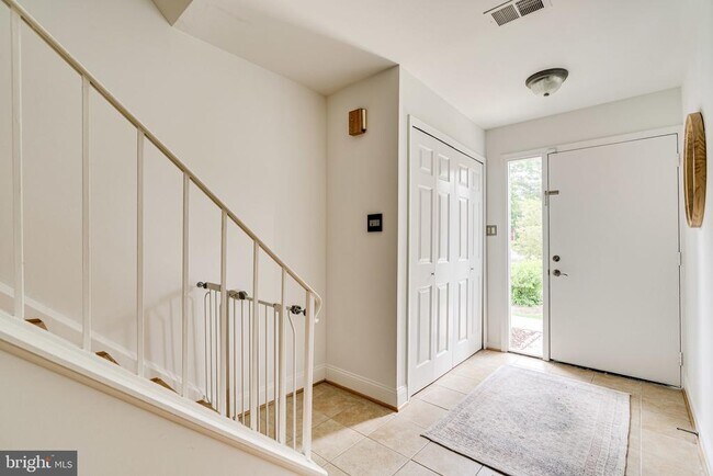 Foto del edificio - 11016 Saffold Way