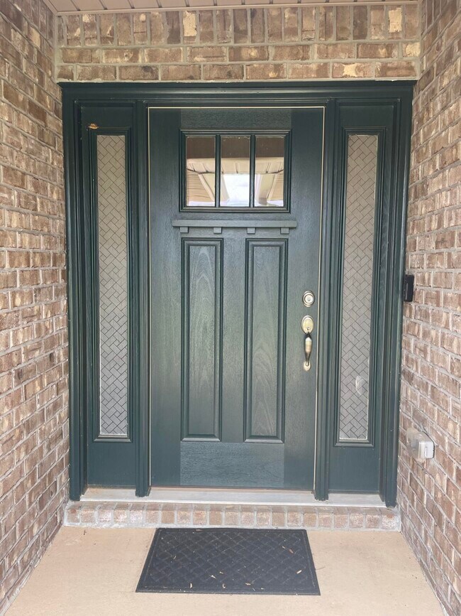Foto del edificio - 124 Ridgeway Cir