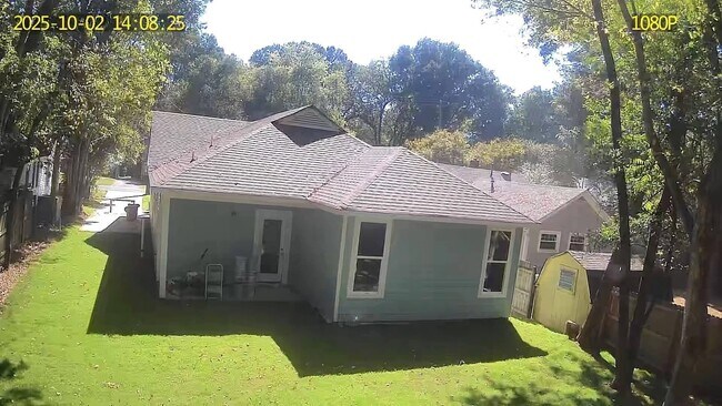 Building Photo - 3160 Wilcox Ave