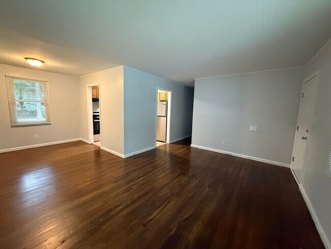 Foto del edificio - 515 Oak Ln