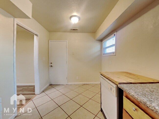 Building Photo - 1317 Rushden Dr