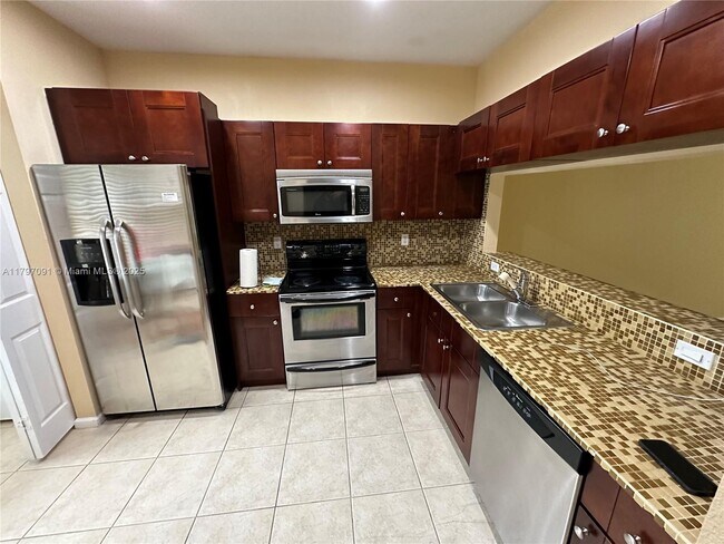 Foto del edificio - 2718 SW 82nd Ave