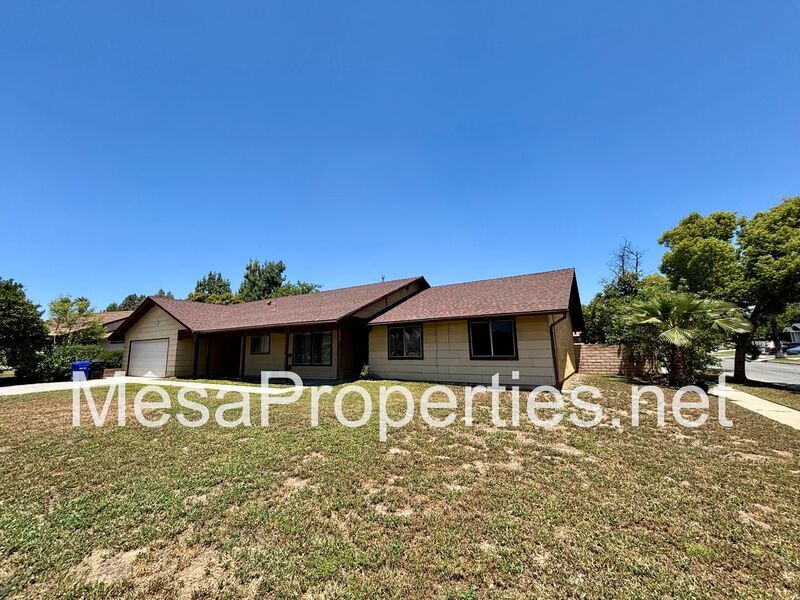 Primary Photo - 2507 N Palm Ave