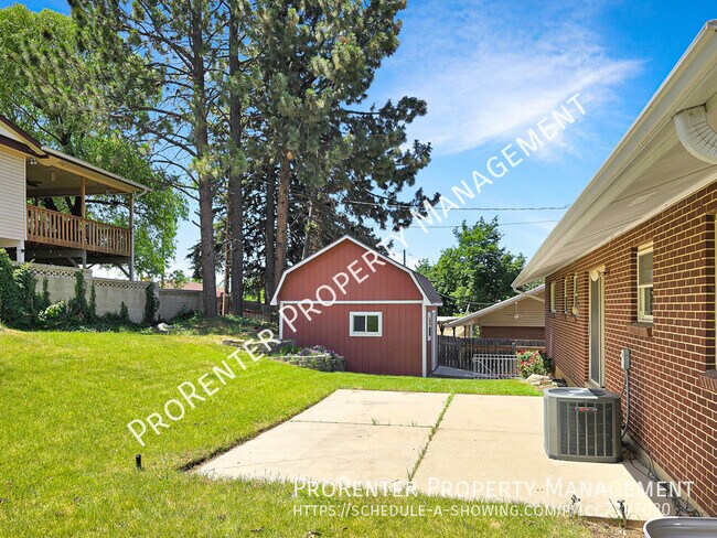 Foto del edificio - 1094 Beverly Way