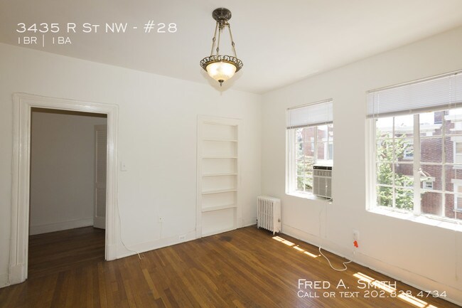Foto del edificio - 3435 R St NW