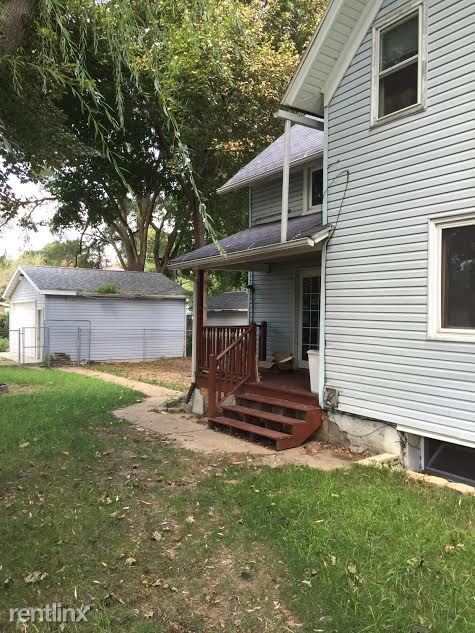 Building Photo - 3 br, 1.5 bath House - 1014 Lincoln Ave
