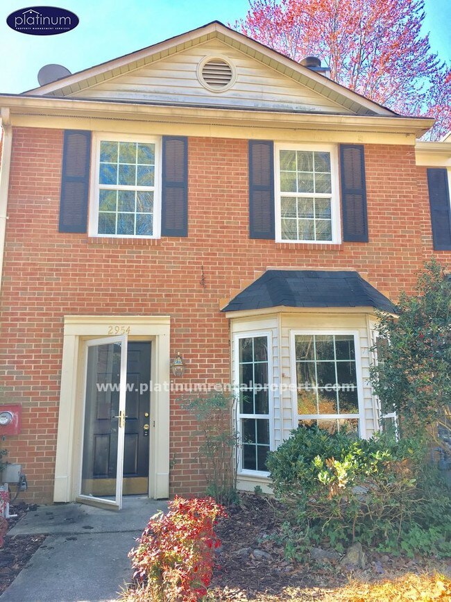 Building Photo - 2954 Lexington Trace Dr SE