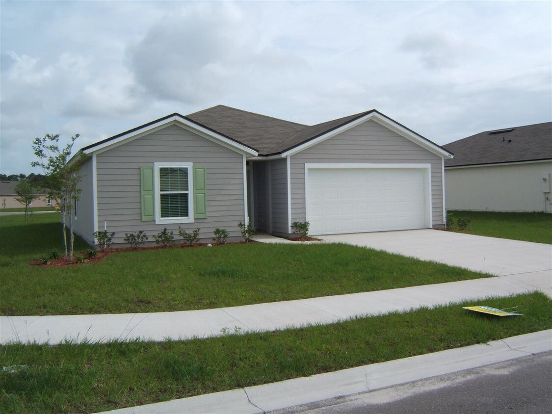 Primary Photo - 240 Blue Creek Way